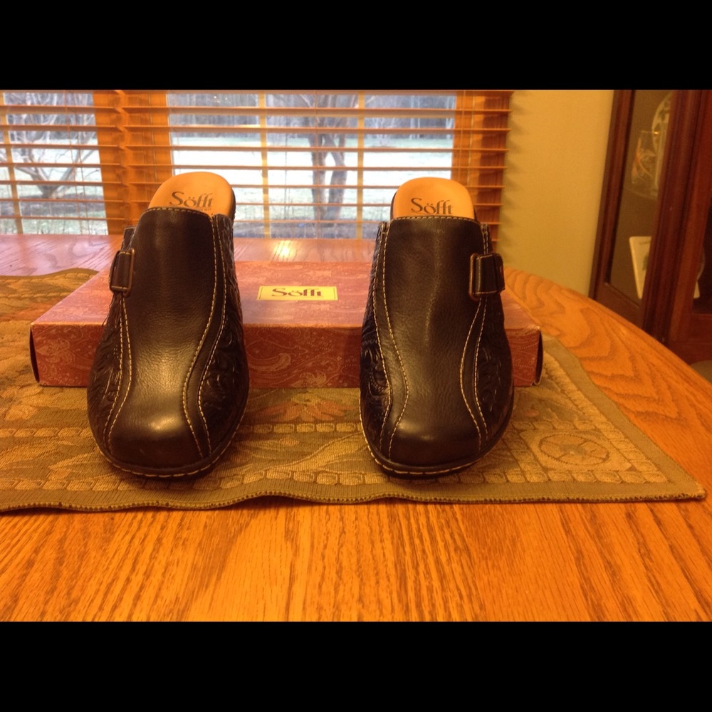 Sofft Dory Navy Blue Mules